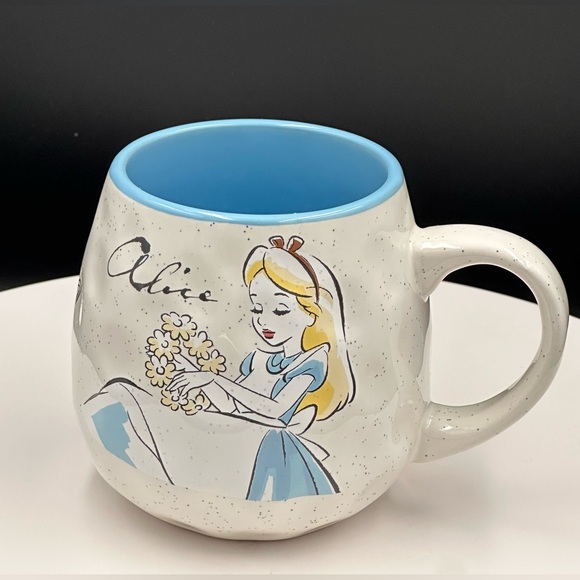 Disney Other - Disney Alice in Wonderland Mug